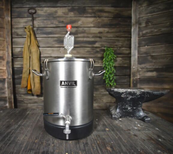 Anvil Bucket Fermenter - 4 Gallon